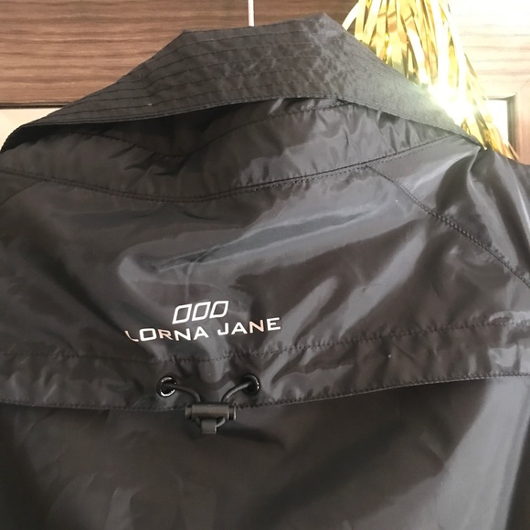 lorna jane rain jacket